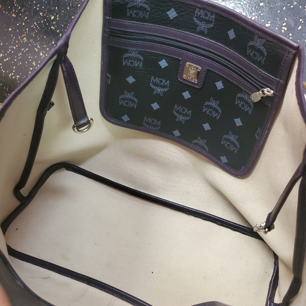 MCM Visetos Tote - Picture 5 of 7